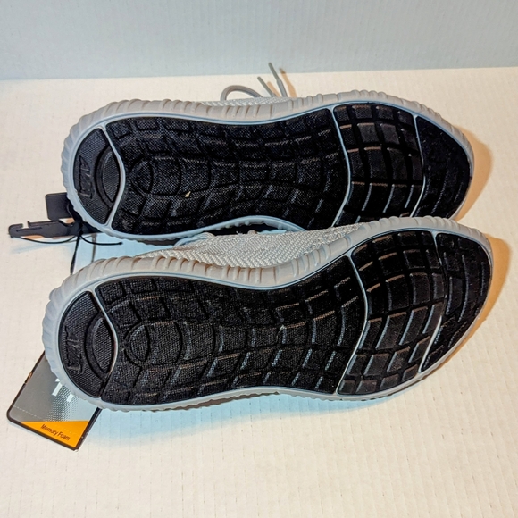 Avia Women's Mixed Knit Sneaker - Picture 13 of 14